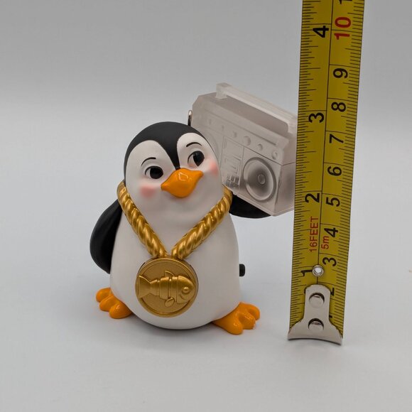 Hallmark Keepsake It's Tricky 2018 Magic Sound Penguin Christmas Ornament - Picture 9 of 10
